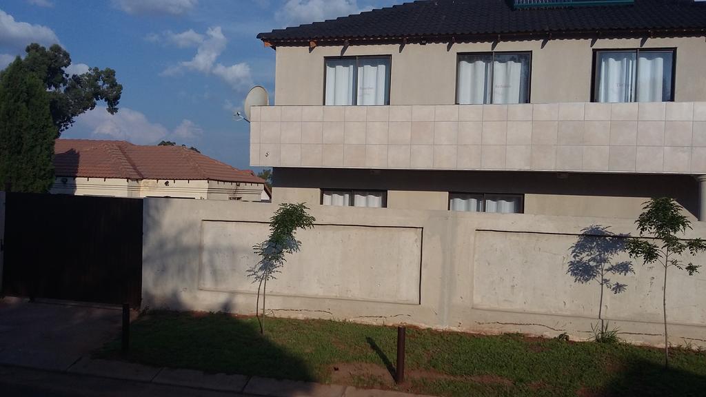 Ga-Machete Guesthouse Pretoria-Noord Exterior foto